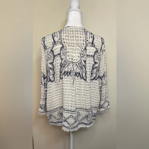 Maeve By Anthropologie Tops 3/4 Sleeve
Morgan Heart Printed Size XS. - Picture 13 of 17
